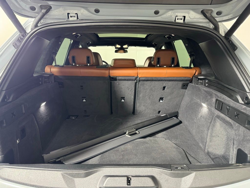 2024 BMW X5 - Image 25