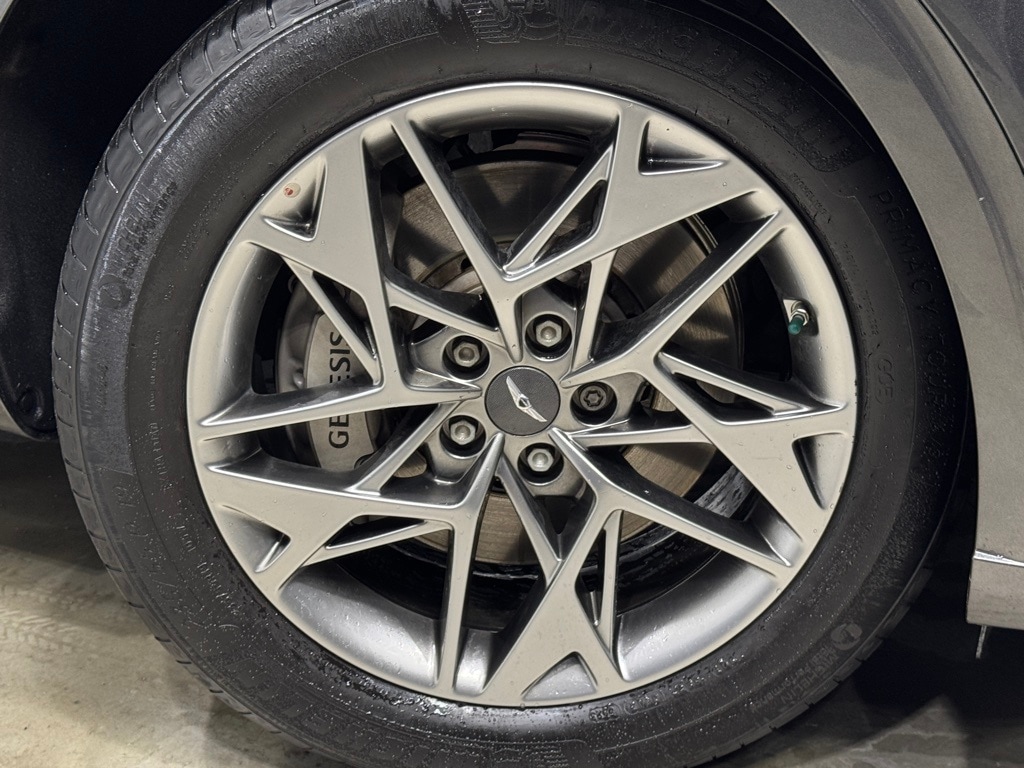 2024 GENESIS GV70 - Image 10