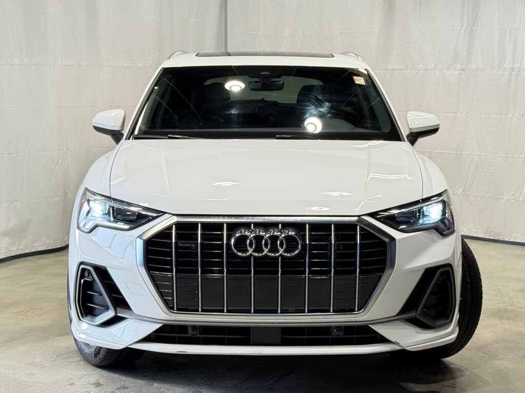 2025 AUDI Q3 - Image 2