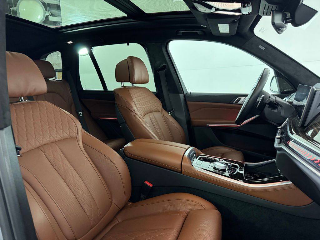 2024 BMW X5 - Image 30