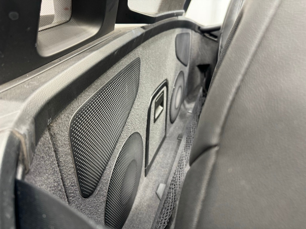 2025 BMW Z4 - Image 24