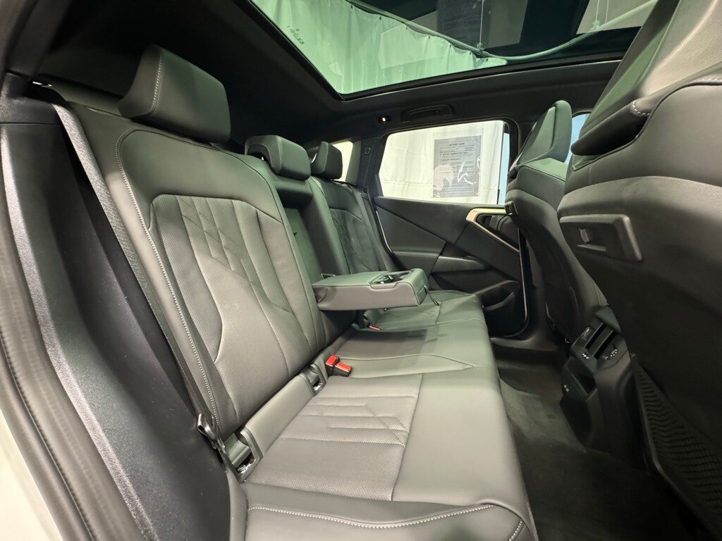 2025 BMW X3 - Image 27