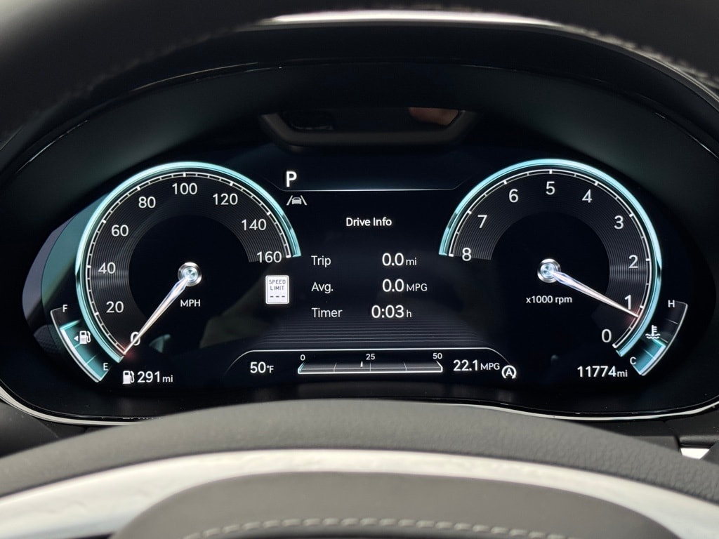 2024 GENESIS GV70 - Image 31