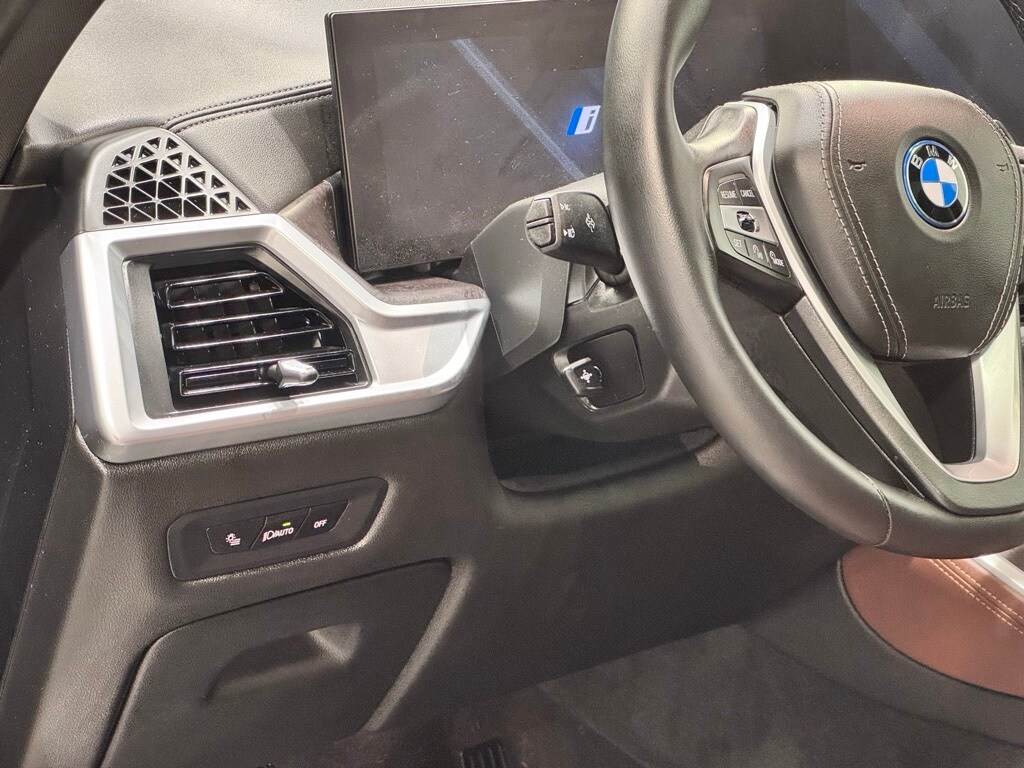 2024 BMW X5 - Image 17