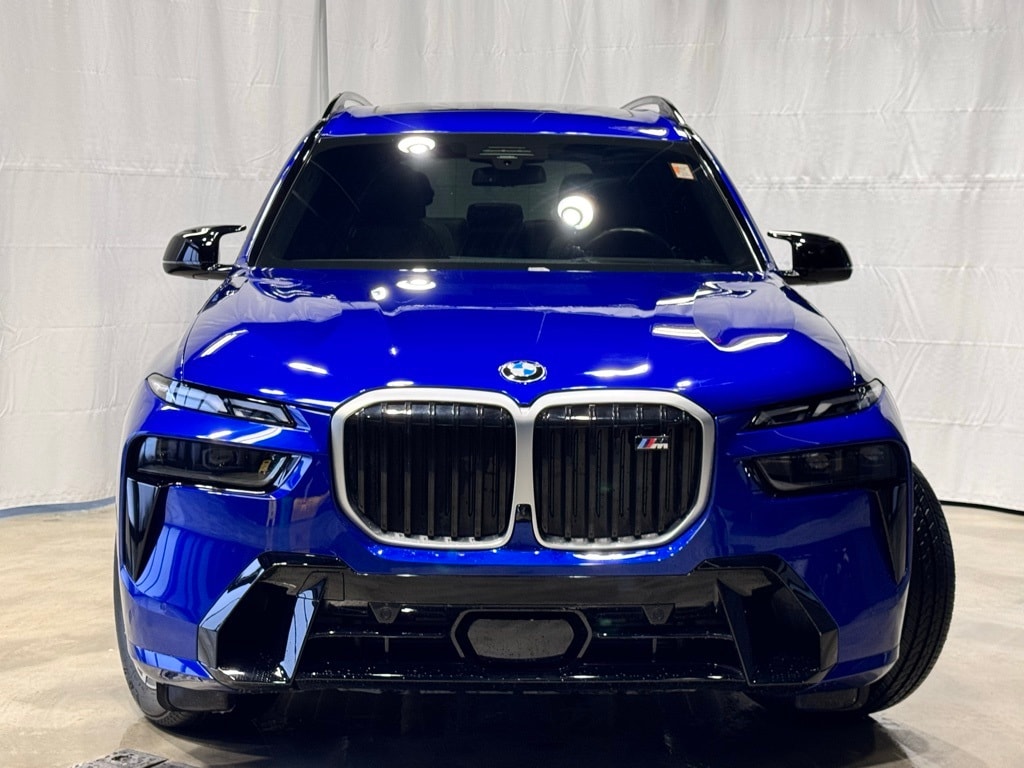 2024 BMW X7 - Image 2