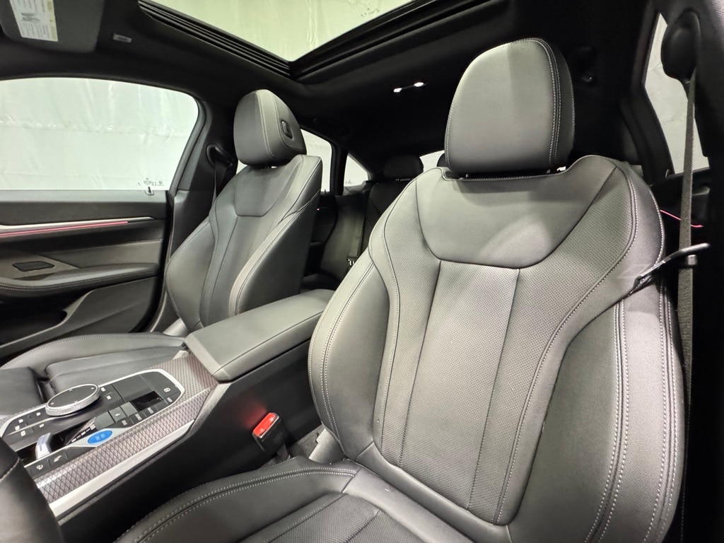 2025 BMW I4 - Image 22