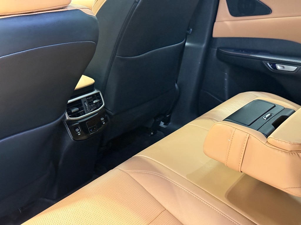 2024 LEXUS RX - Image 26