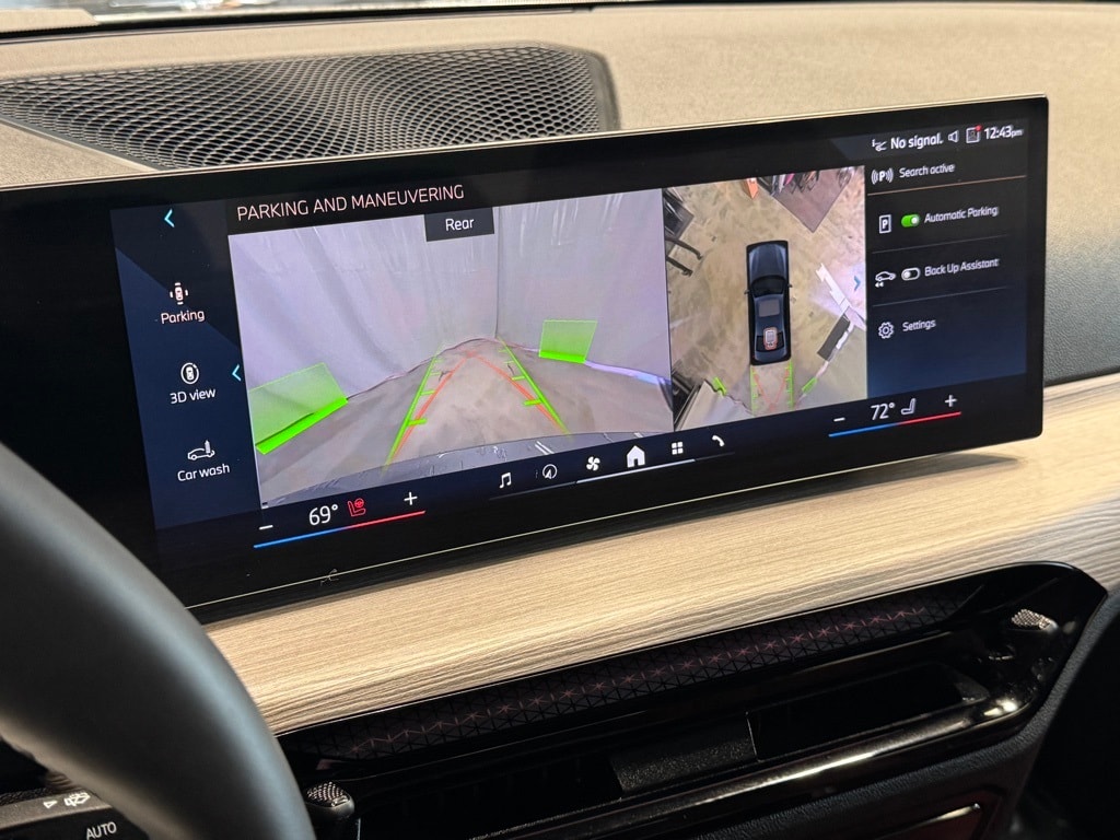 2025 BMW 330I - Image 11