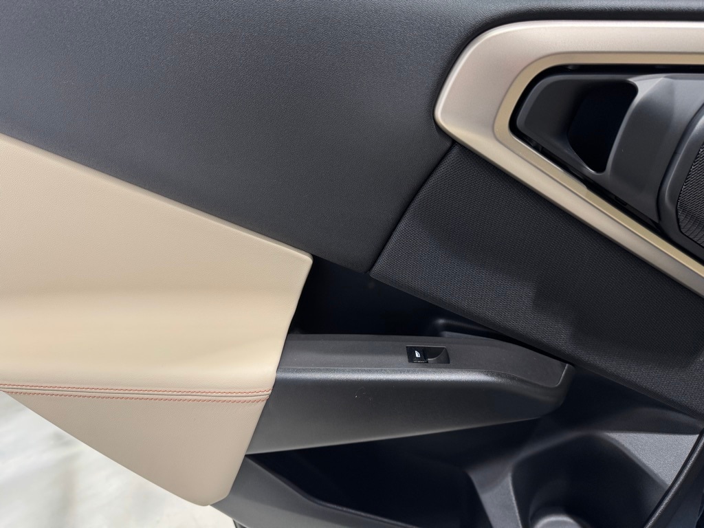 2025 BMW X3 - Image 23