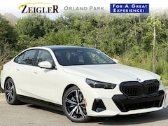 2026 BMW 550e xDrive Sedan