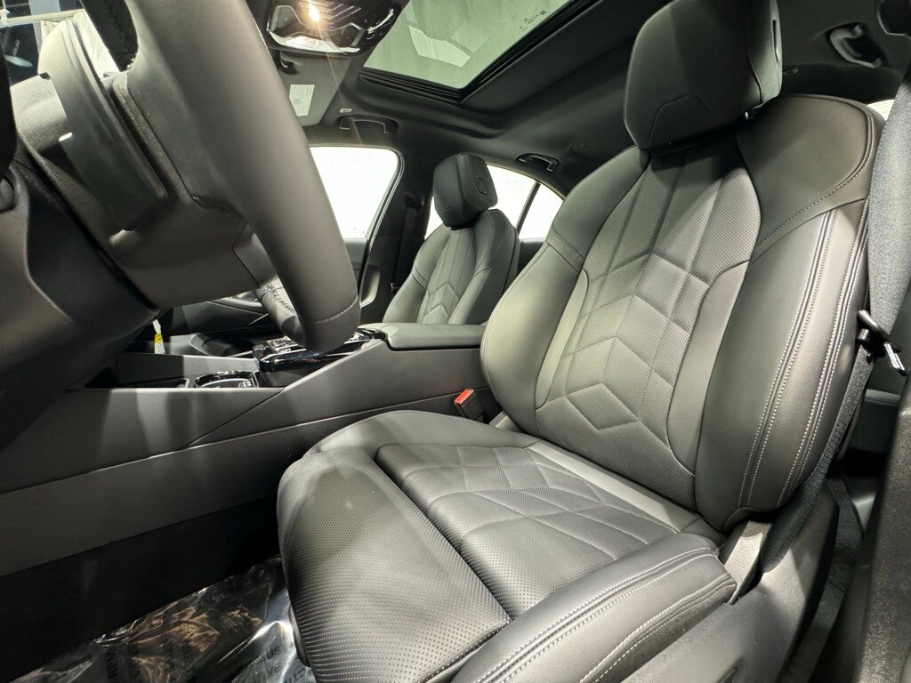 2025 BMW 530I - Image 19