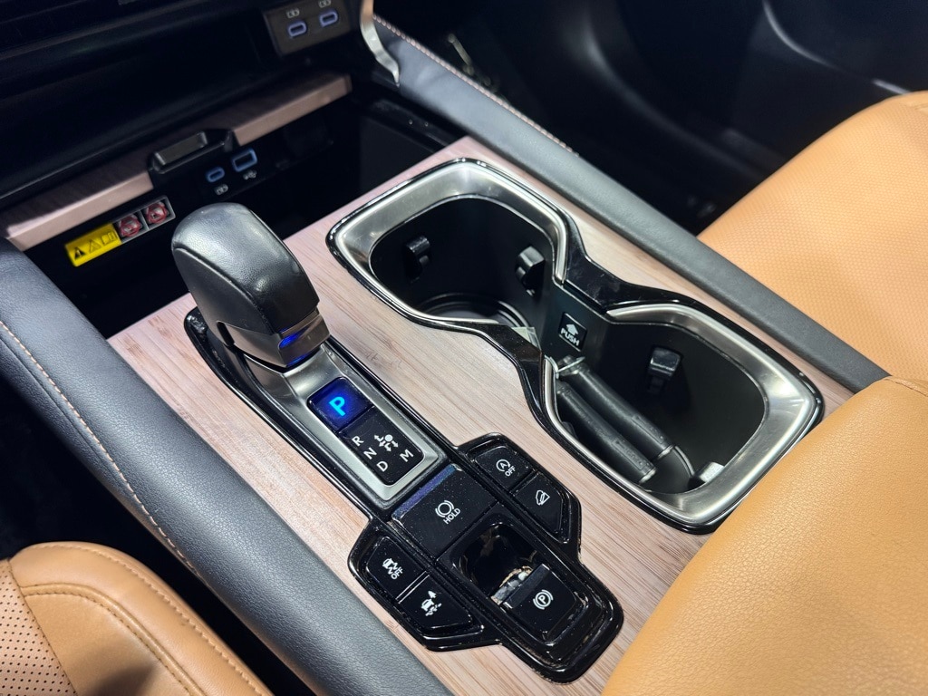 2023 LEXUS RX - Image 15