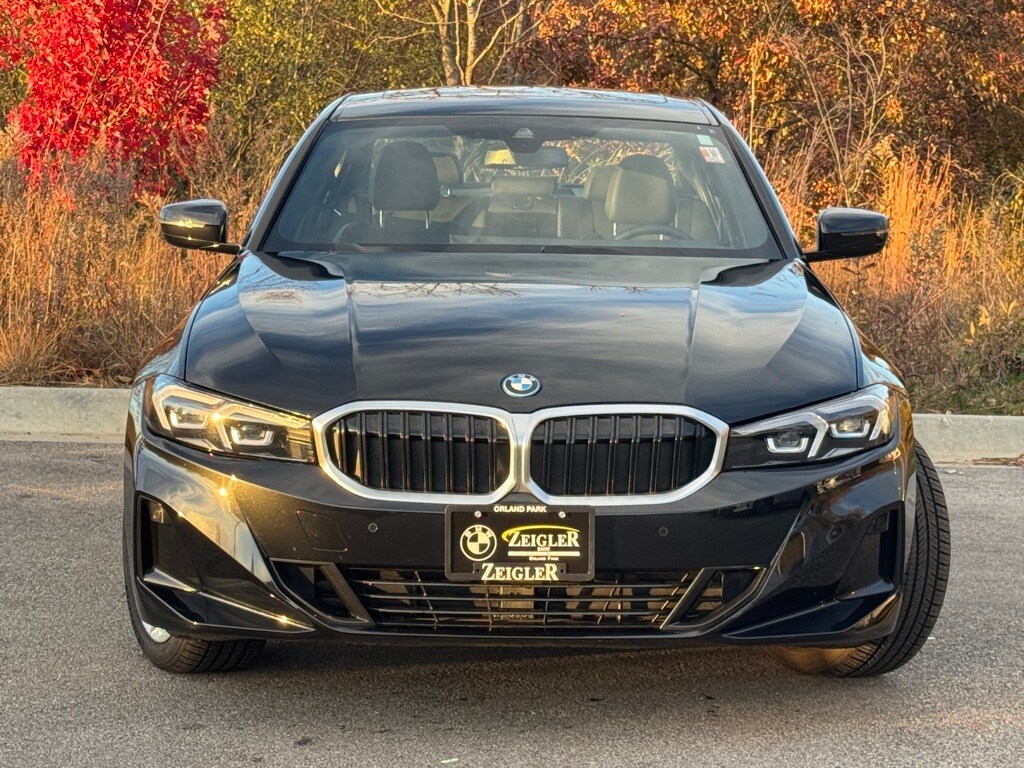 2024 Bmw 330e xDrive Sedan photo 2
