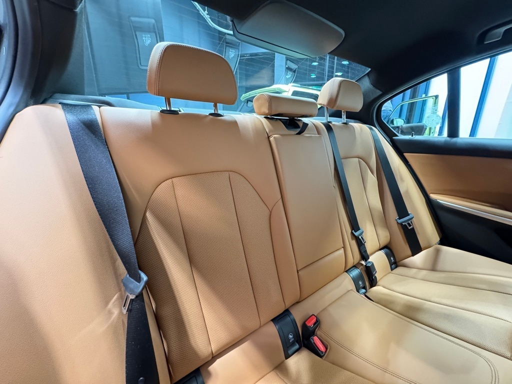 2025 BMW 330I - Image 28