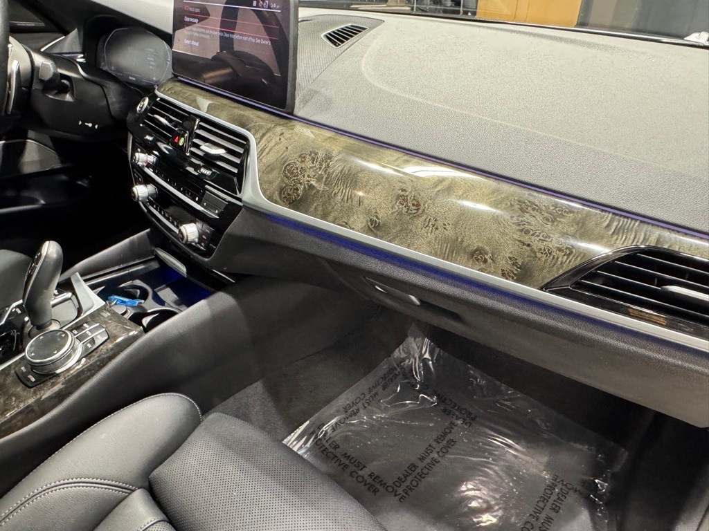 2023 BMW 540I - Image 28