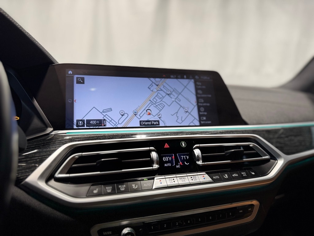 2022 BMW X7 - Image 8