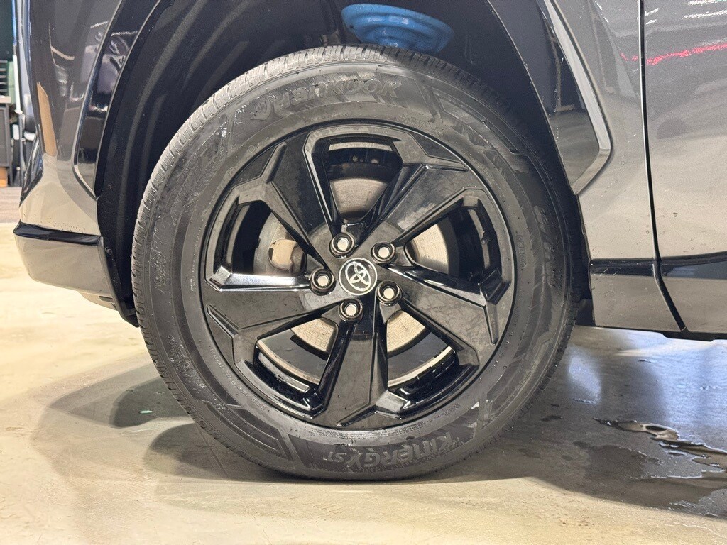 2020 TOYOTA RAV4 - Image 12