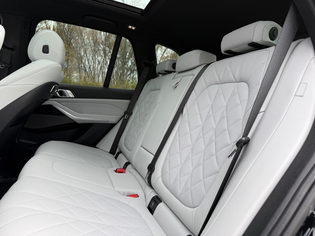 2024 BMW X5 - Image 19