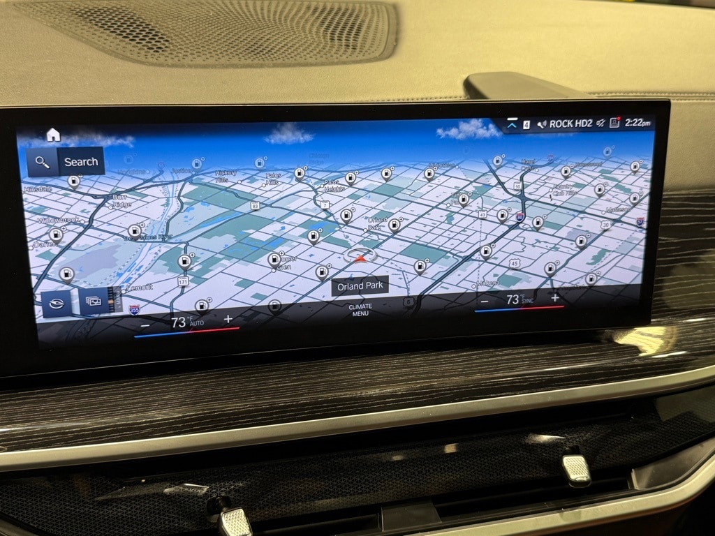 2023 BMW X7 - Image 13