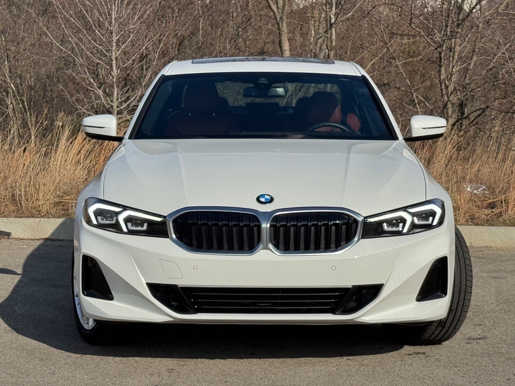 2023 BMW 330I - Image 2