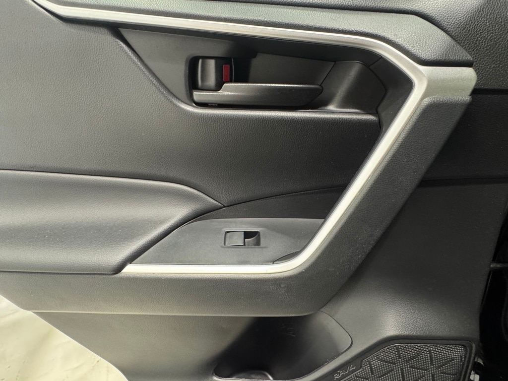 2024 TOYOTA RAV4 - Image 22