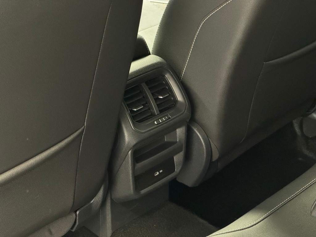 2024 VOLKSWAGEN TAOS - Image 22
