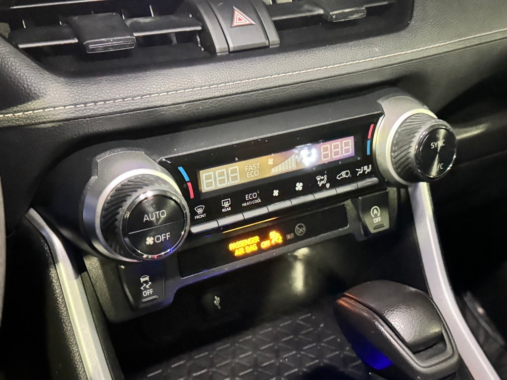 2022 TOYOTA RAV4 - Image 13