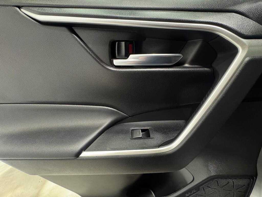 2022 TOYOTA RAV4 - Image 22