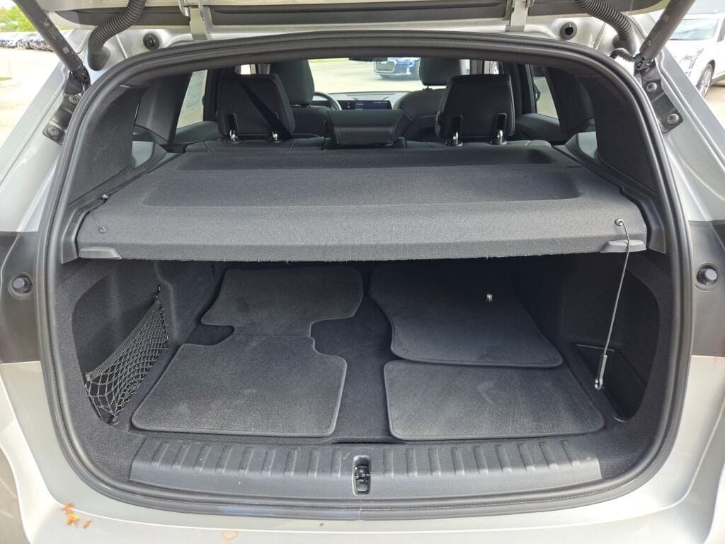 2025 BMW X1 - Image 24