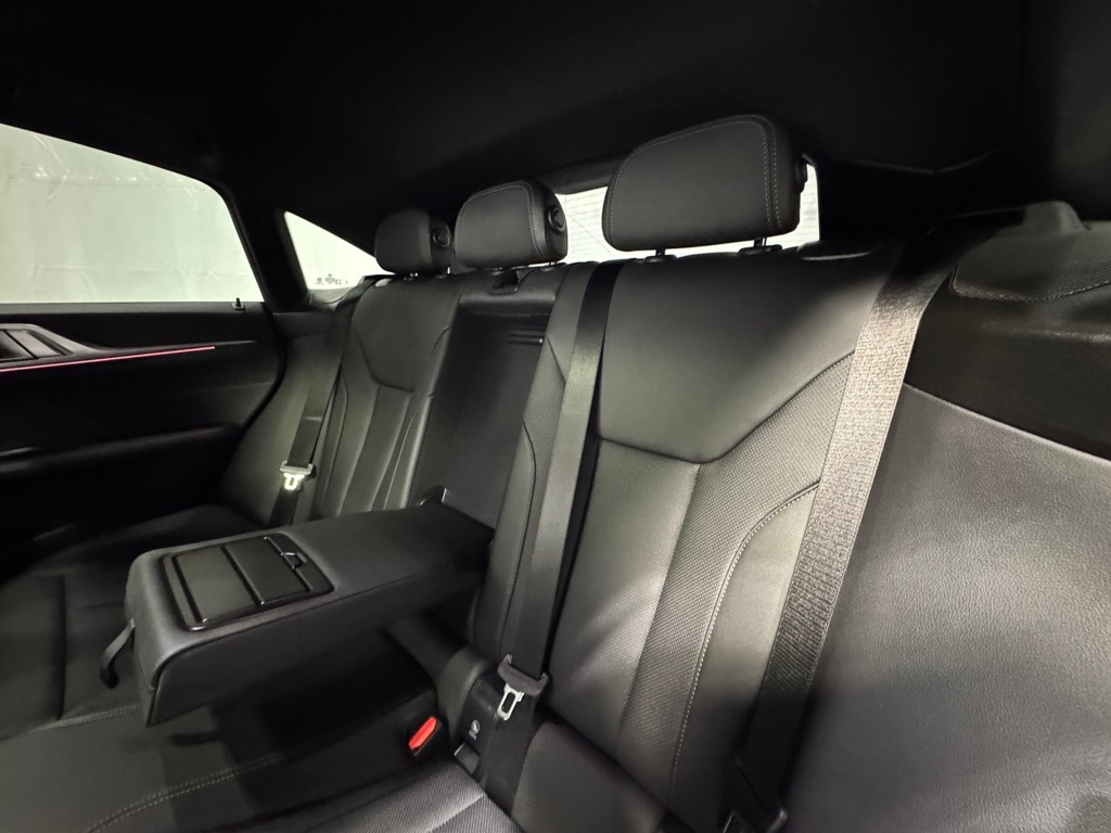 2025 BMW I4 - Image 26