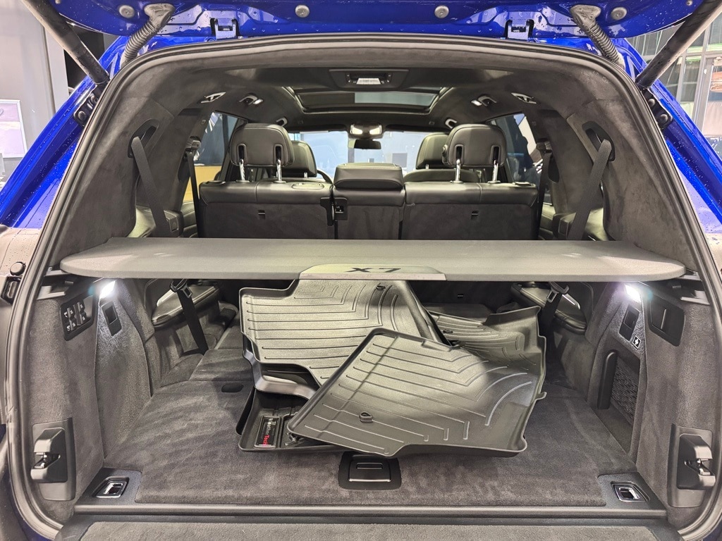 2024 BMW X7 - Image 30