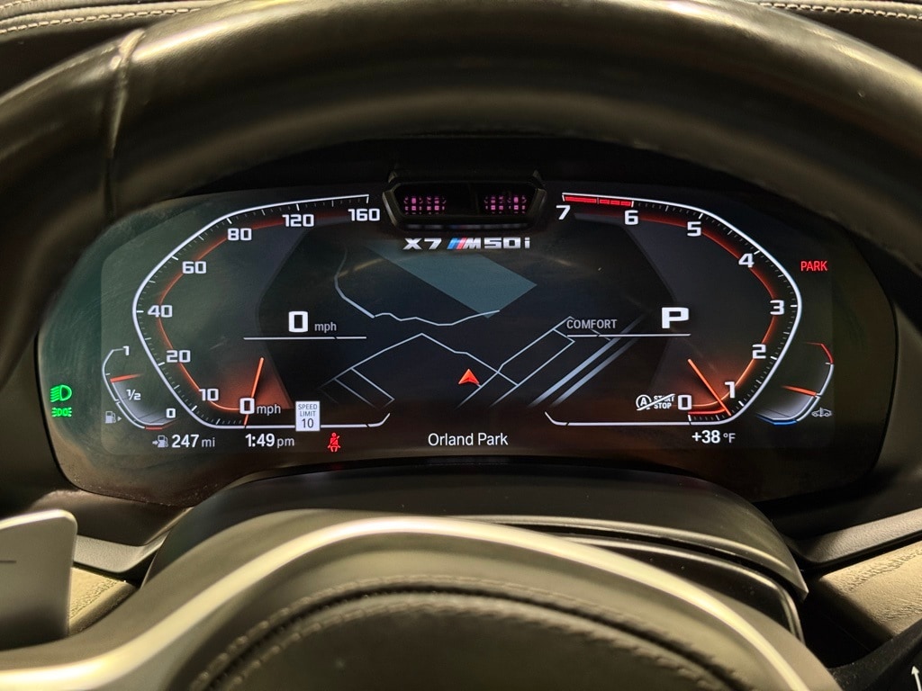 2022 BMW X7 - Image 32