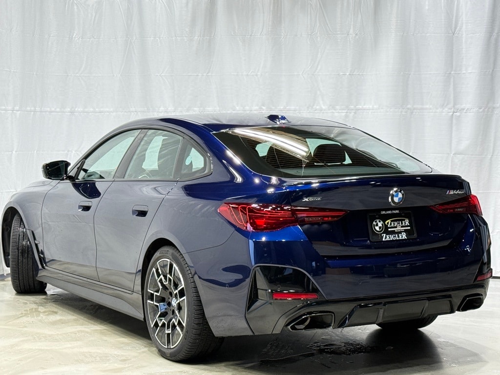 2025 BMW 440I - Image 4