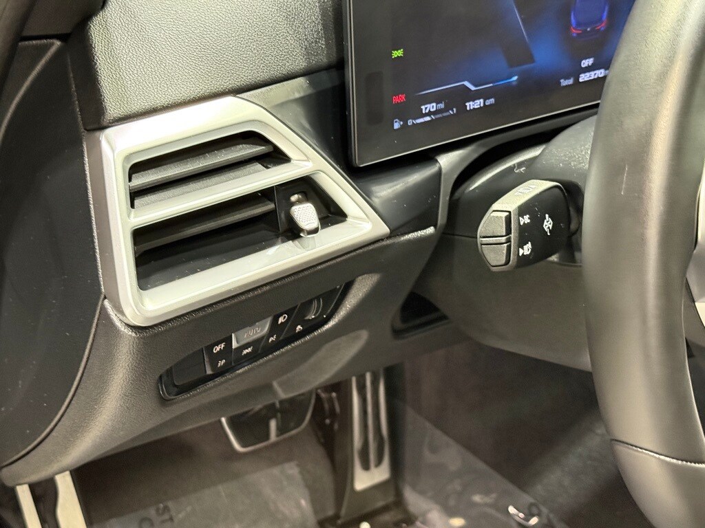 2025 BMW 440I - Image 15