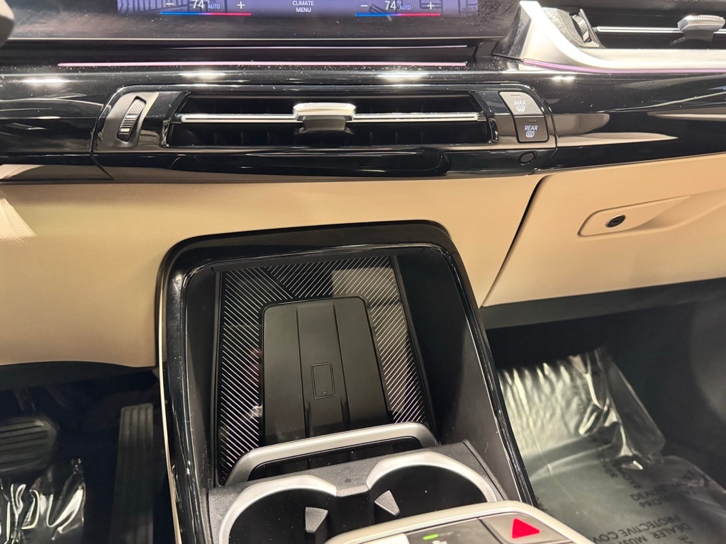 2023 BMW X1 - Image 13