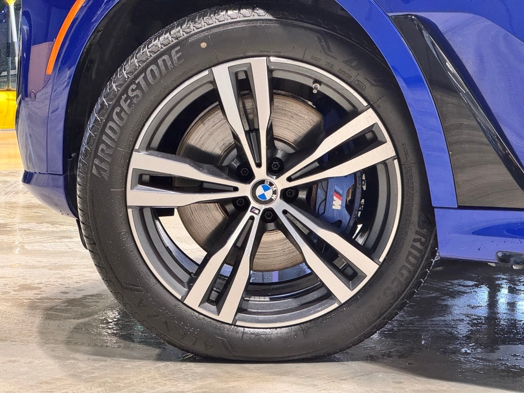 2024 BMW X7 - Image 10
