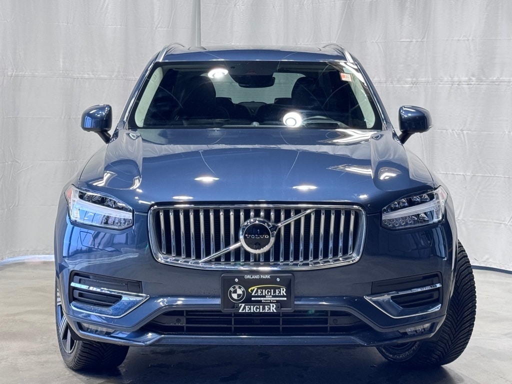 2022 VOLVO XC90 - Image 2