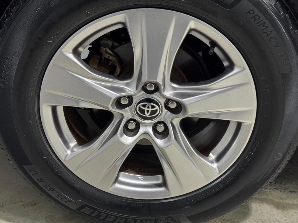 2022 TOYOTA RAV4 - Image 9