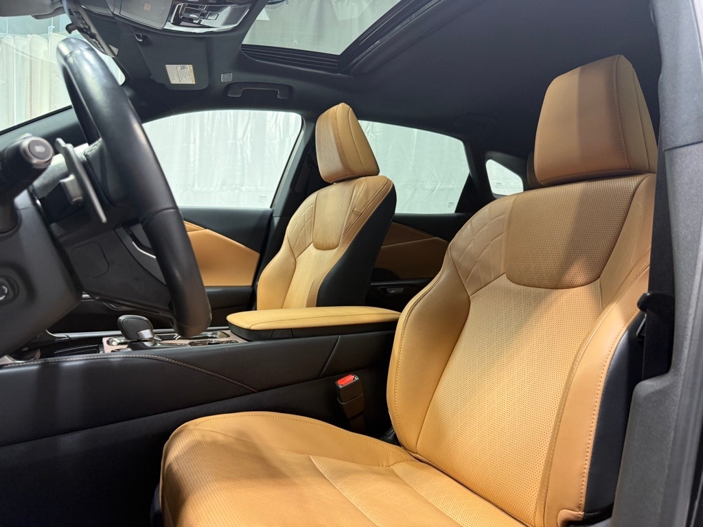 2024 LEXUS RX - Image 21