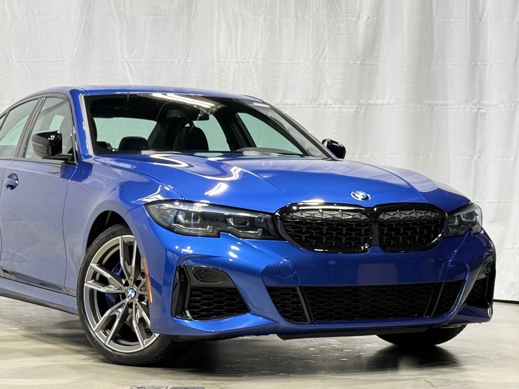 2022 BMW M340I - Image 2
