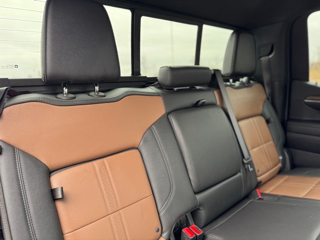 2024 CHEVROLET SILVERADO - Image 30