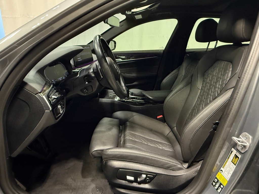2023 BMW 540I - Image 17