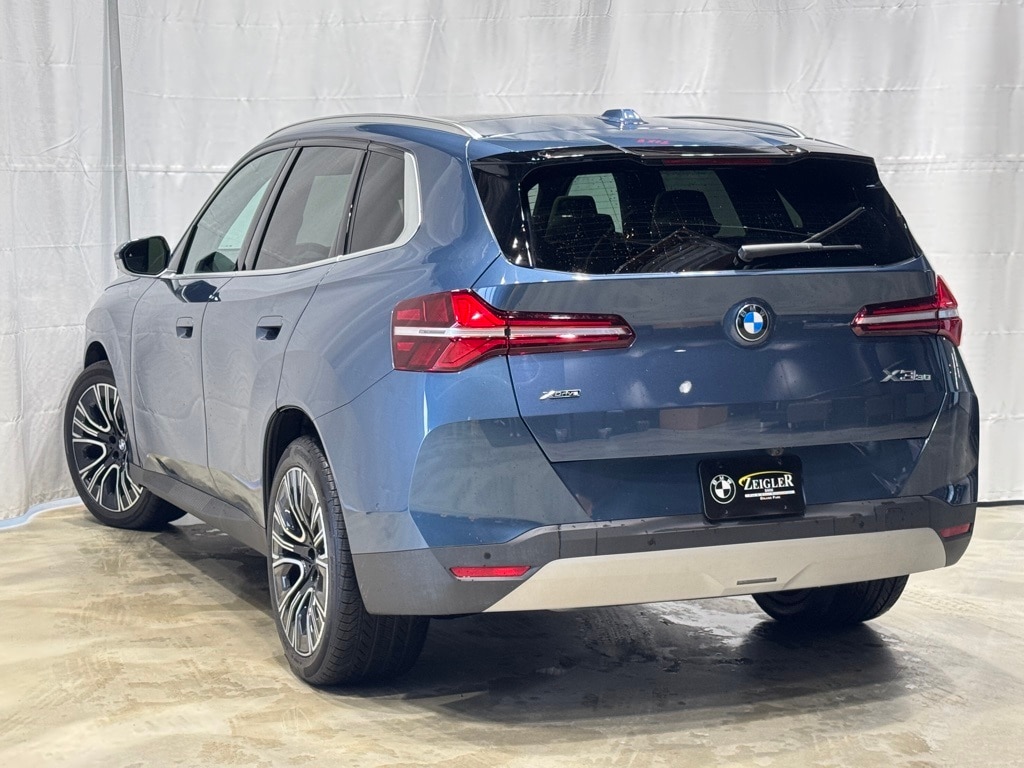 2025 BMW X3 - Image 4