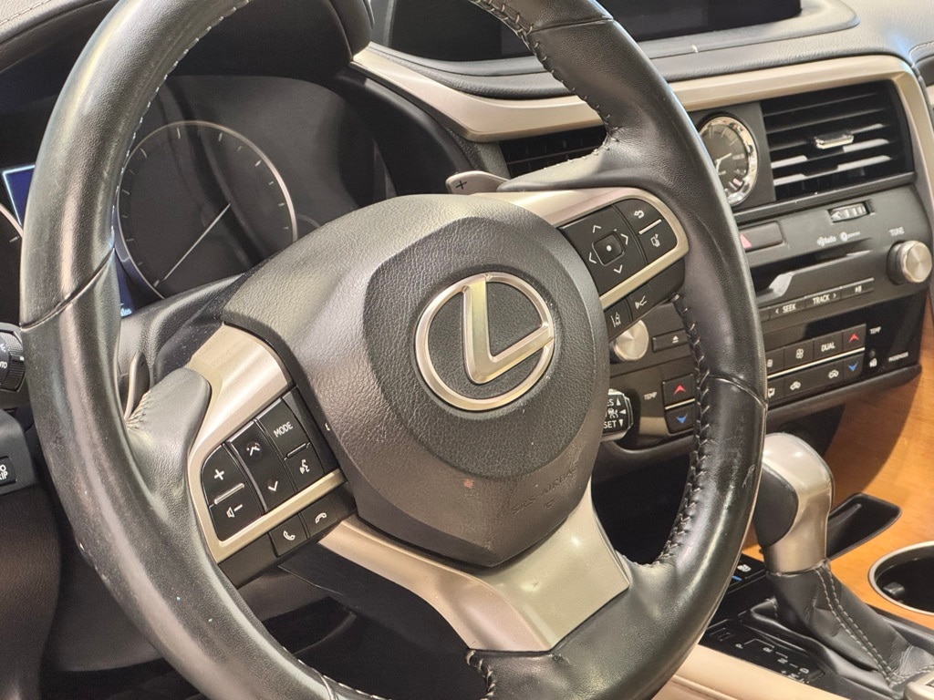 2022 LEXUS RX - Image 16