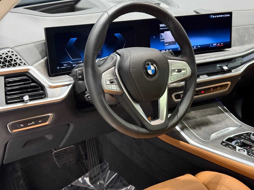 2026 BMW X7 - Image 12