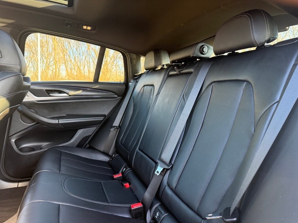 2023 BMW X4 - Image 21