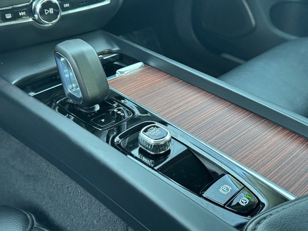 2024 VOLVO S60 - Image 15