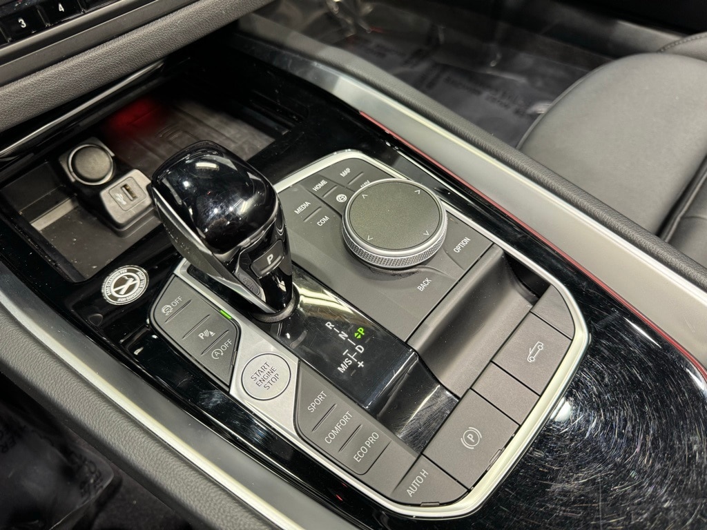 2025 BMW Z4 - Image 12