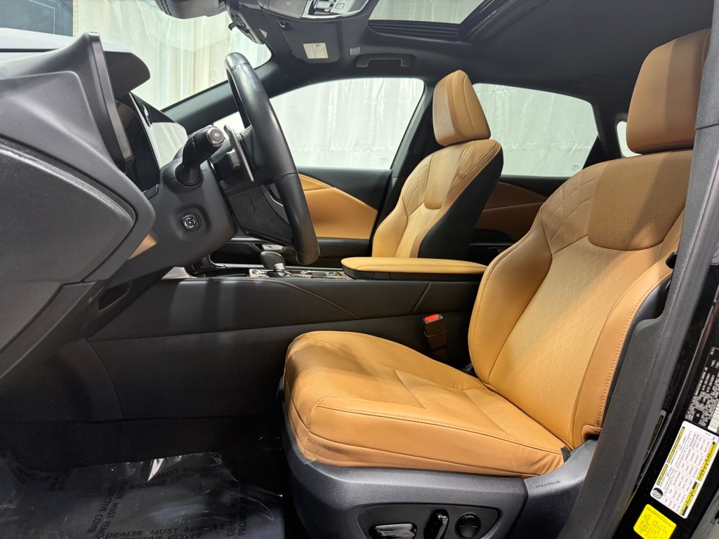 2024 LEXUS RX - Image 20