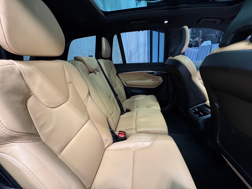 2025 VOLVO XC90 - Image 26
